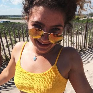 Meet your Posher, Jillian